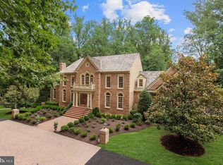 1125 Brook Valley Ln, Mc Lean, VA 22102