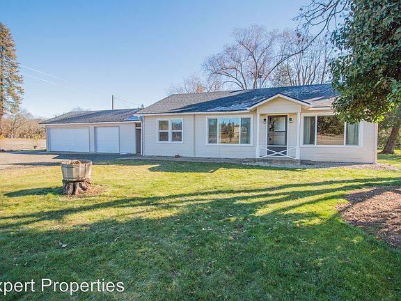 2nd image of 2990 Rogue River Dr
