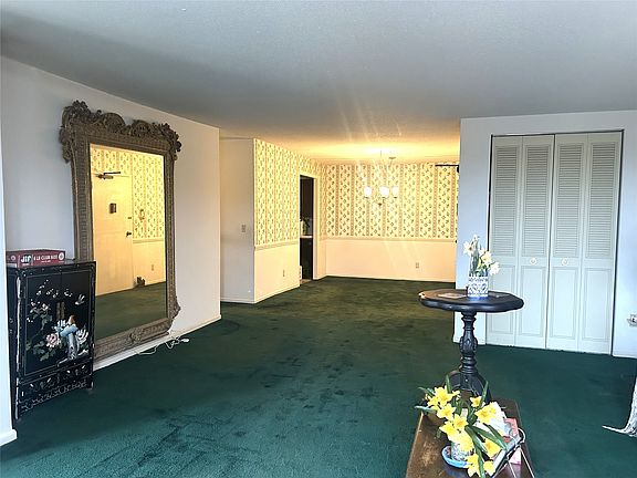 3rd image of 5 Riverside Dr APT 709