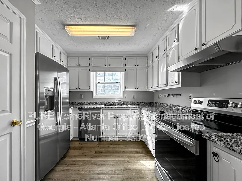 3 bed, 2.0 bath, 1532 sqft, $2,245 — Photo 4