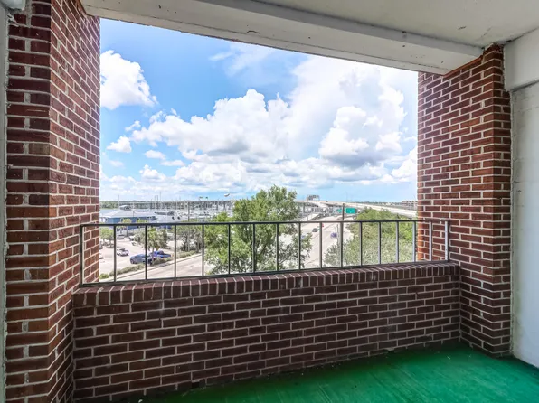 14 Lockwood Dr APT 3K, Charleston, SC 29401