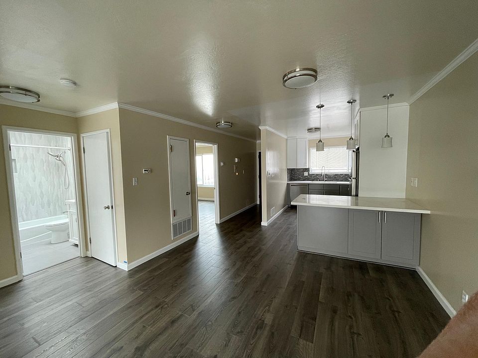 1st image of 2363 19th Ave #3