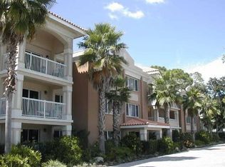 950 Broadway APT 101, Dunedin, FL 34698