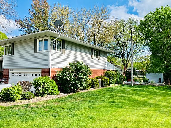 3rd image of 3038 Westwood Dr