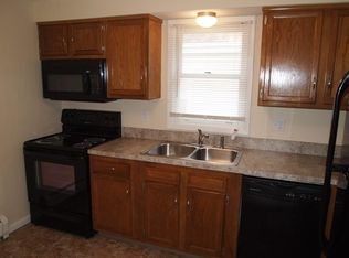 530 York Ave #2, Pawtucket, RI 02861