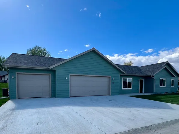 1850 23rd St #54, Spirit Lake, IA 51360