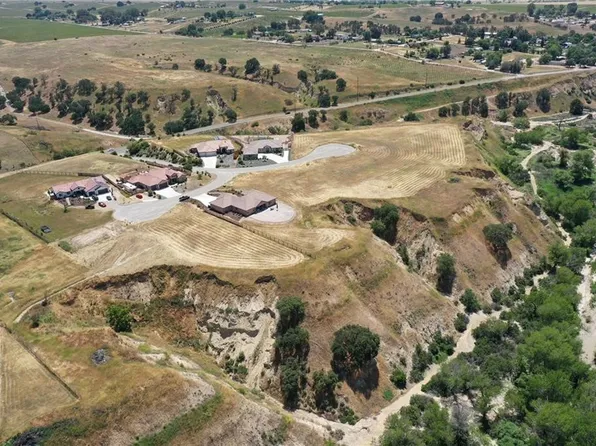 13165 N Bluffs Ct #7, San Miguel, CA 93451