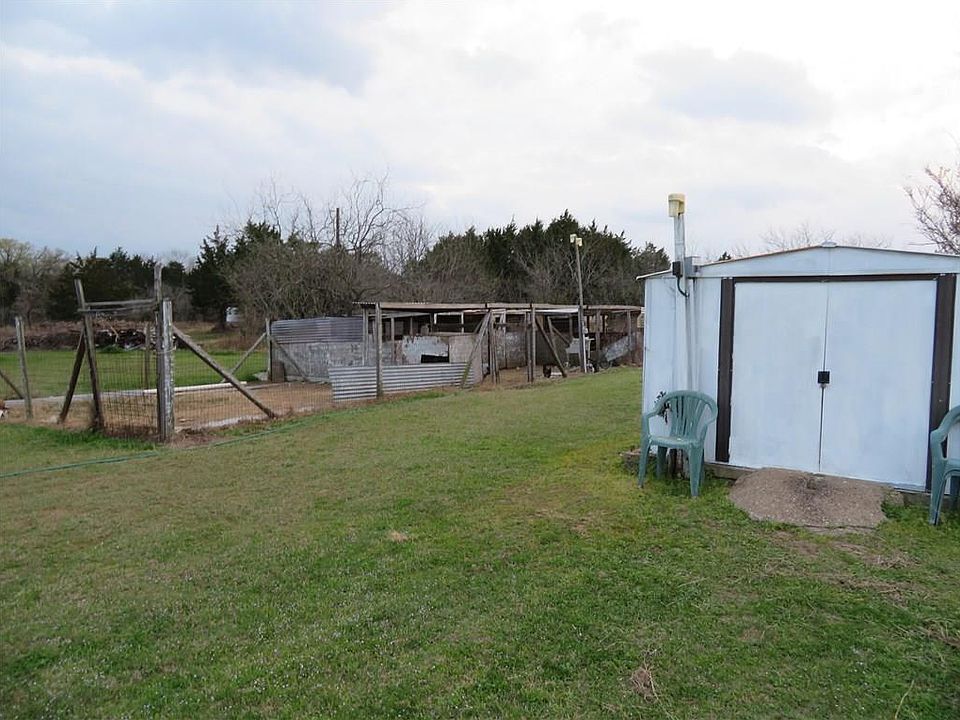 2nd image of 127 SE County Road 3144