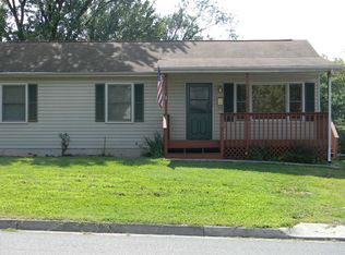 913 Bedford Rd, Vinton, VA 24179