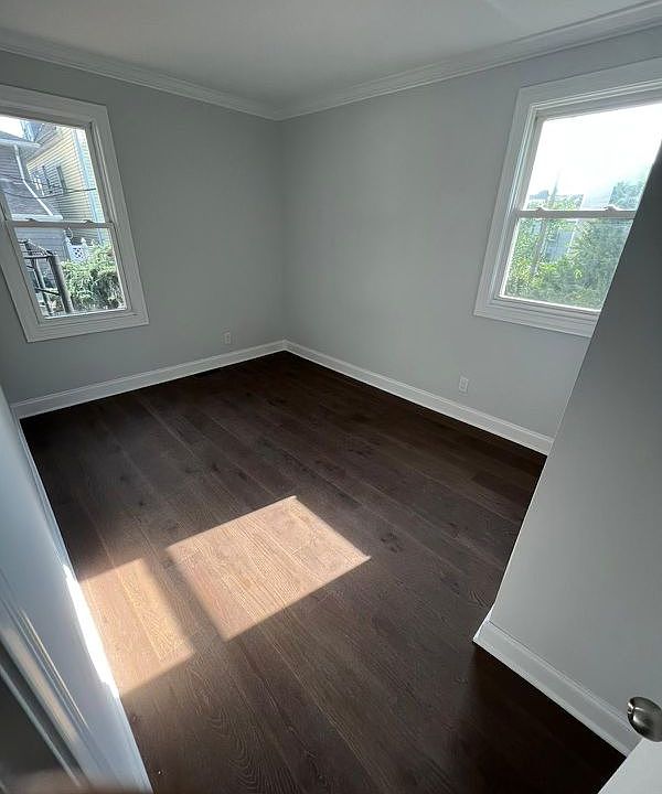 2nd image of 317 William St #3