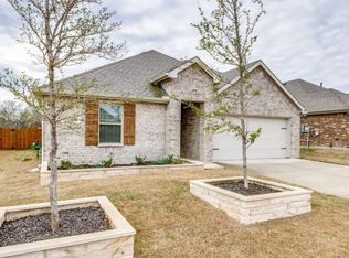 517 Summit Pass Ln, Princeton, TX 75407