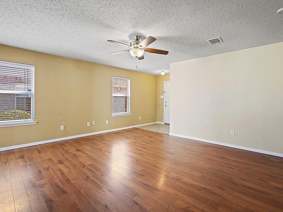 4th image of 10008 Chapel Rock Dr #1