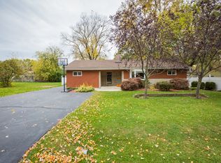 2878 Corinthia Dr, Rochester Hills, MI 48309