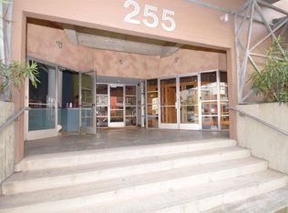 255 3rd St APT 202, Oakland, CA 94607