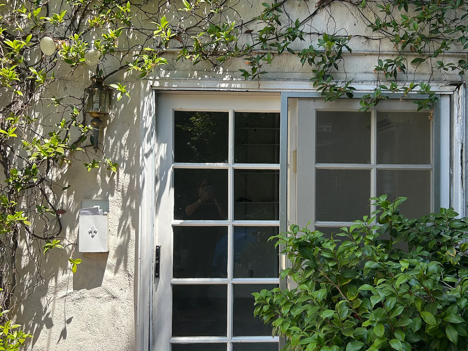 Moore Dr, Los Angeles — Photo 1