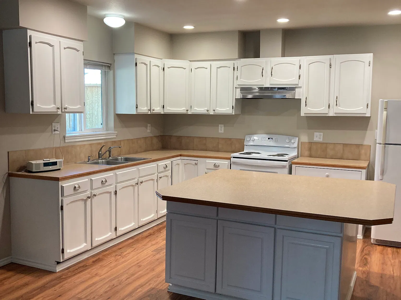 3 bed, 1680 sqft, $2,000 — Photo 2