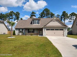 526 Deep Inlet Drive, Sneads Ferry, NC 28460