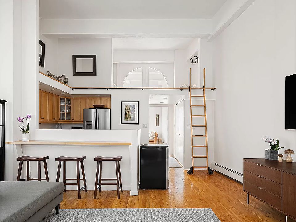 130 Barrow St New York NY Zillow