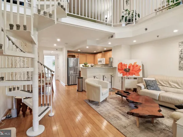 7981 Eastern Ave APT 306, Silver Spring, MD 20910