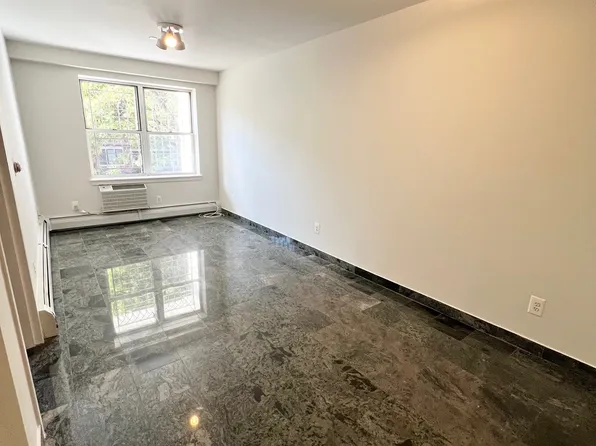 36-09 28th Avenue image 12 of 30