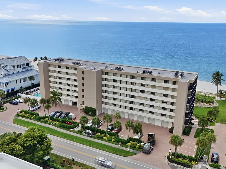 10475 Gulf Shore Dr #1 — Photo 2