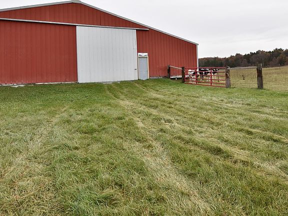 90' by 57' poleshed sand floor front