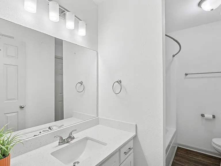 Charleston Hall — Photo 13