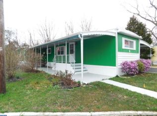 9 Amherst Dr, Chesilhurst, NJ 08089