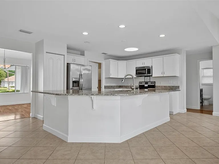 231 Wellington Dr — Photo 21