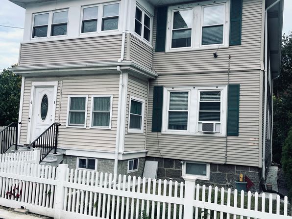 6 Narragansett St #1