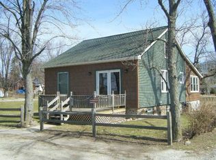 908 S Main St, Culver, IN