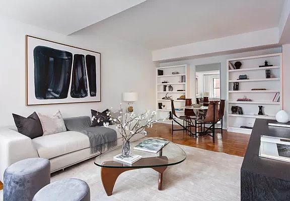 2nd image of 174 E 74th St APT 15D