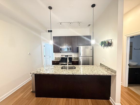 2nd image of 1713 W Le Moyne St APT 1F