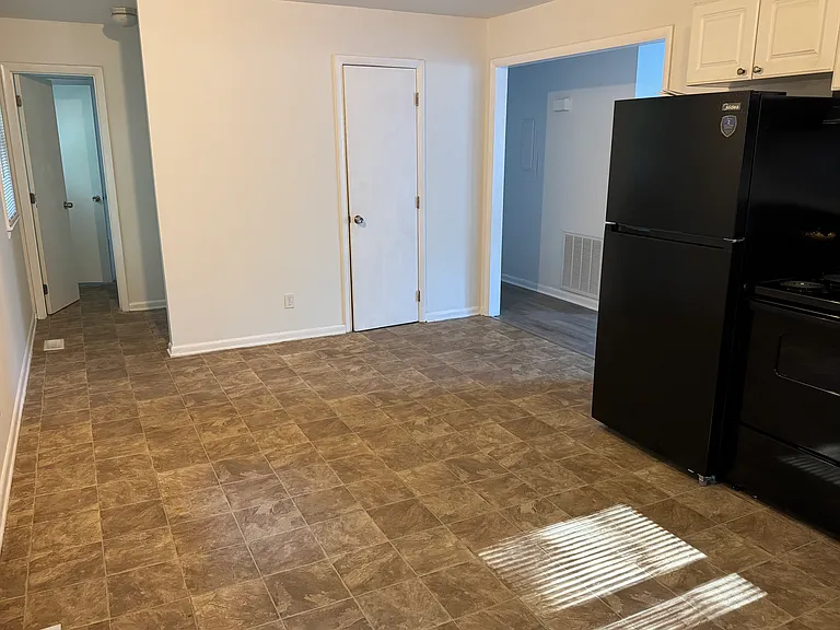 701 Justice Heights St — Photo 3