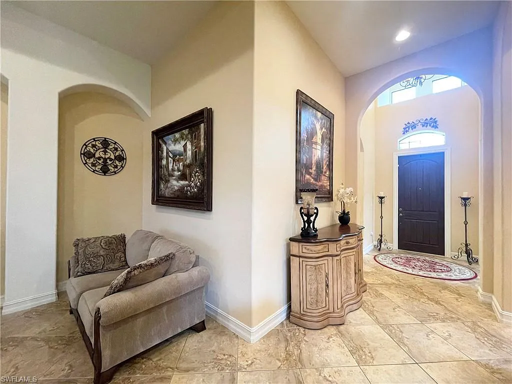 3 bed, 3.0 bath, 2300 sqft, $7,000 — Photo 4