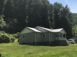 136 Right Fork Maces Creek Rd, Viper, KY 41774