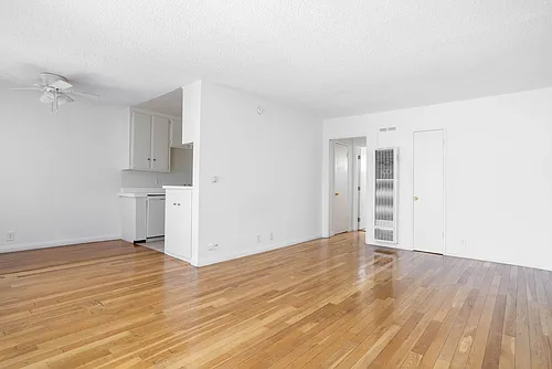 725 Hayworth Apartments Photo 1