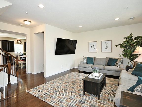4th image of 3005 Grey Fox Cir