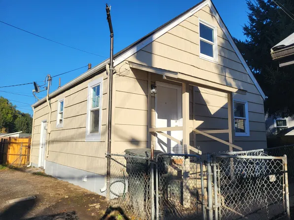325.5 16th Ave, Longview, WA 98632