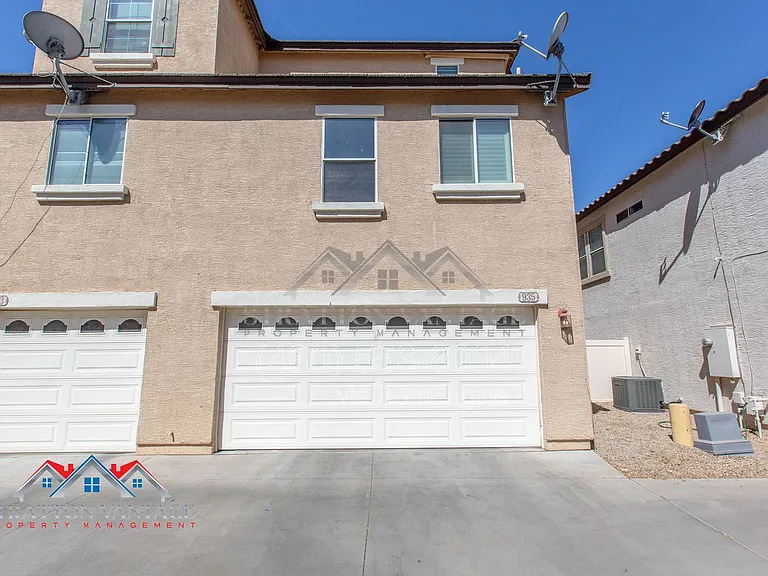 935 W Wendy Way — Photo 6