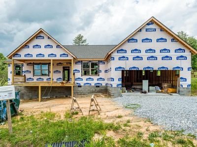 159 Crystal Heights Dr, Hendersonville, NC, 28739
