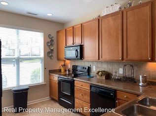 2829 Corbett Grove Dr, Raleigh, NC 27616