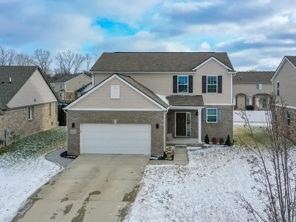 48284 Stapleton Ave, Macomb, MI 48042