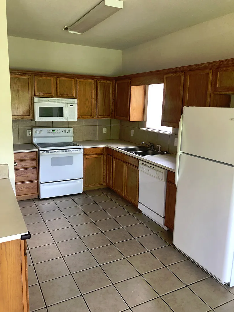 Duplex — Photo 3