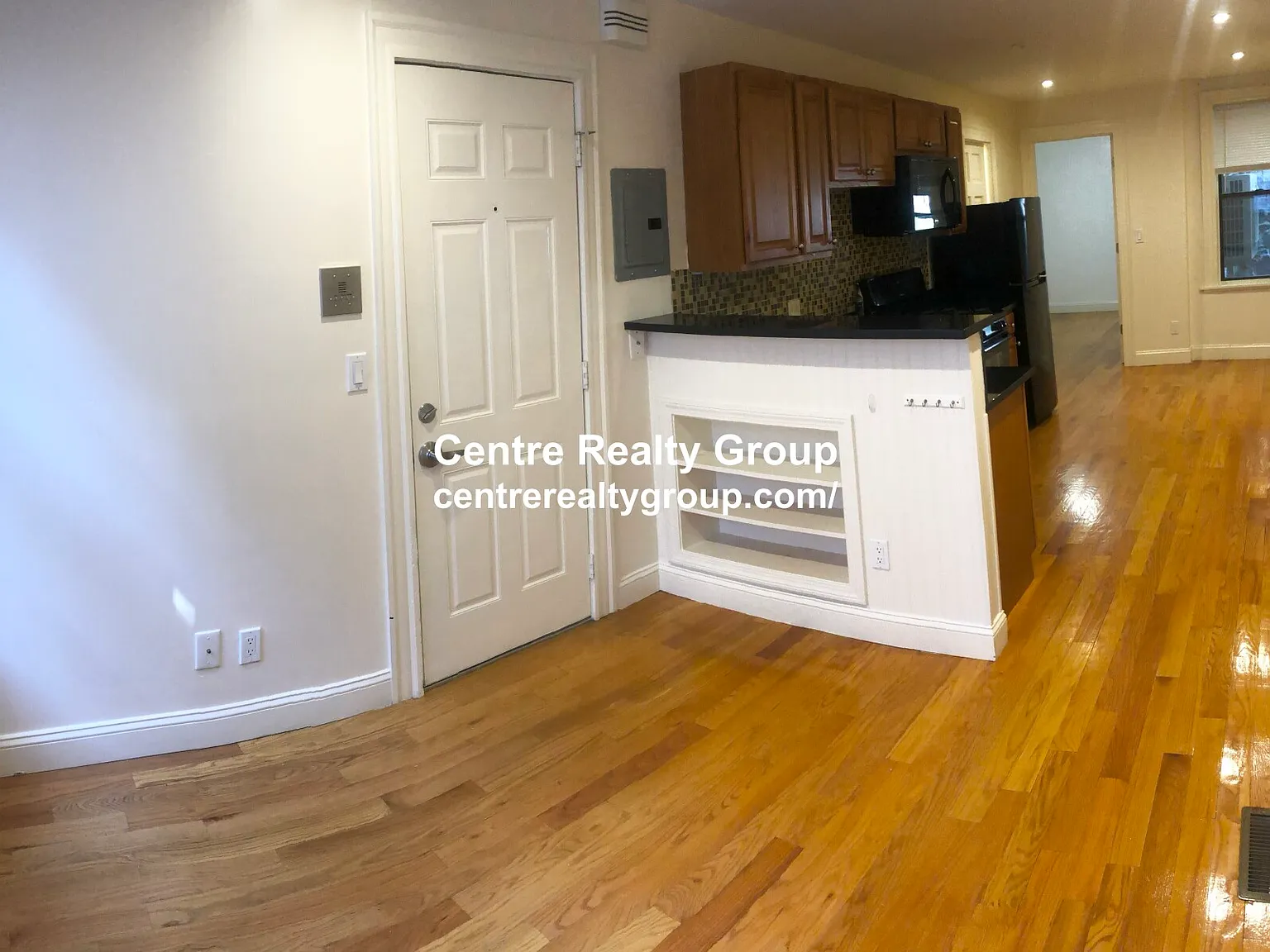 1 bed, 1.0 bath, $3,000 — Photo 2