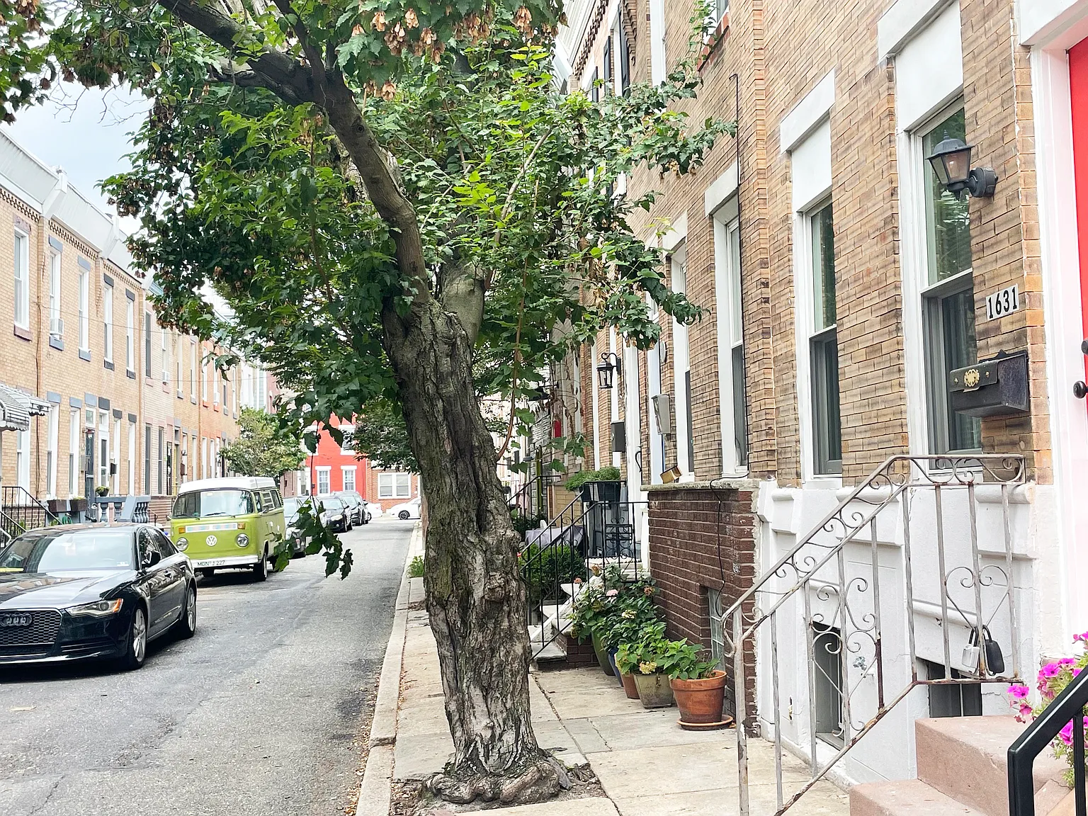 3 bed, 1176 sqft, $1,950 — Photo 2