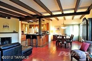 001 -Great Room Dining Area
