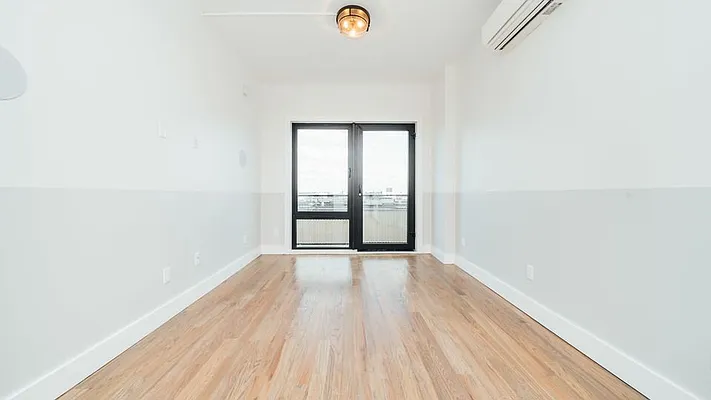 Rented by Nooklyn NYC LLC | media 101