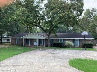 6812 Overlook Rd, Mobile, AL 36618