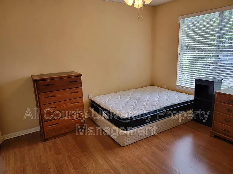 4000 SW 23rd St #6-104 — Photo 4